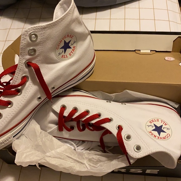 Brand new converse - Picture 2 of 3